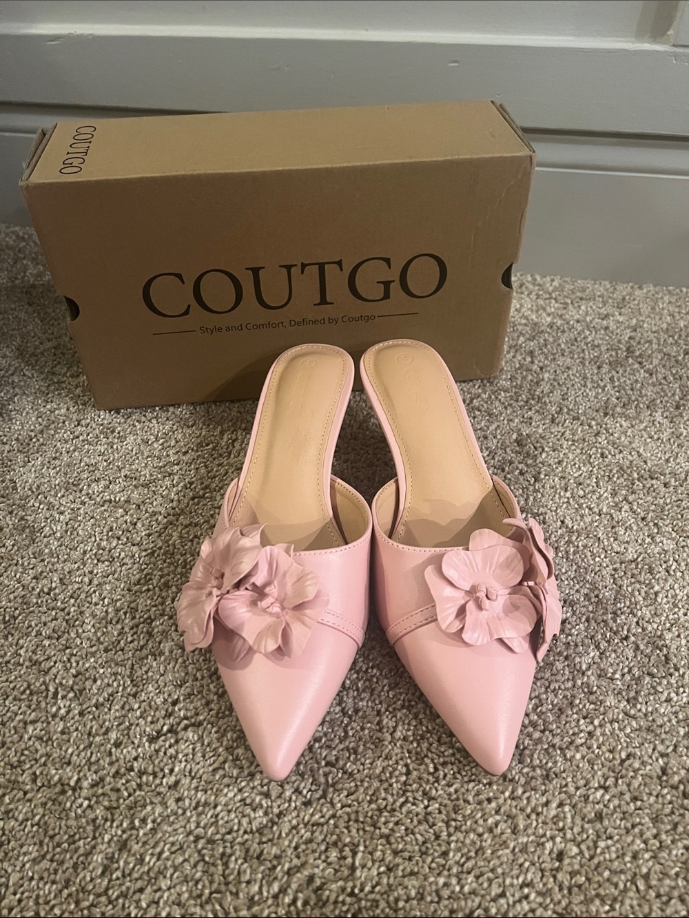 Coutgo Pink Floral Pointed-Toe Kitten Heel